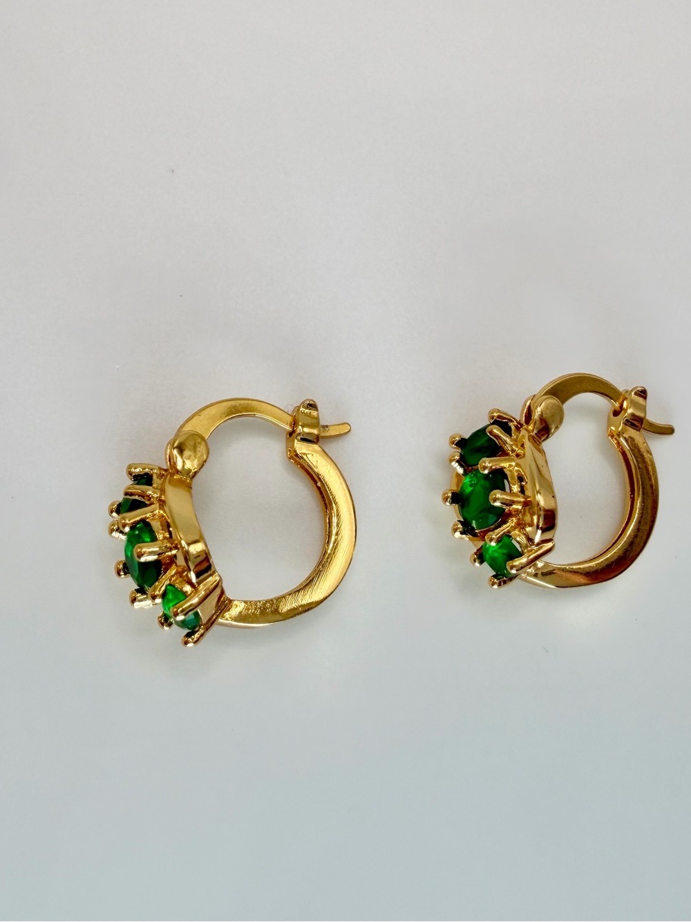 Hoop Earrings with Green Gemstones - Women Jewelry - Picture 6 of 6